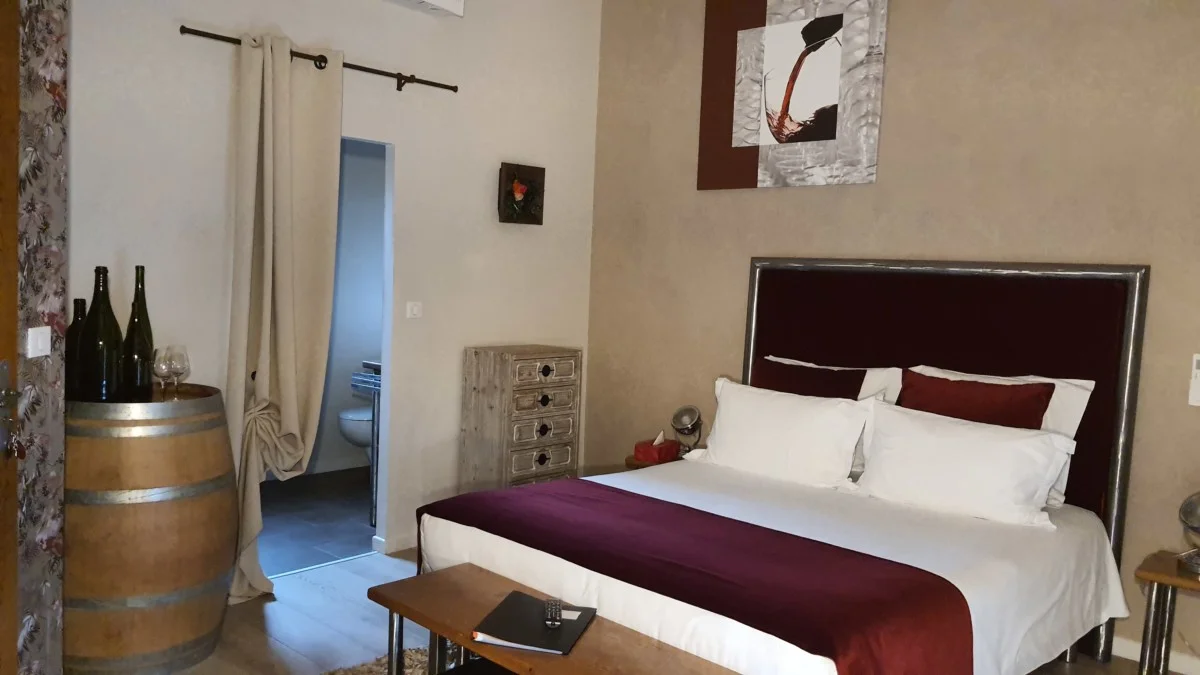 Un aperçu de la chambre du gîte