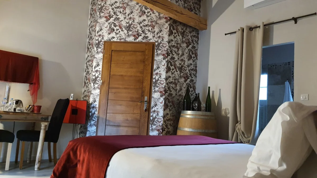 Un aperçu de la chambre du gîte